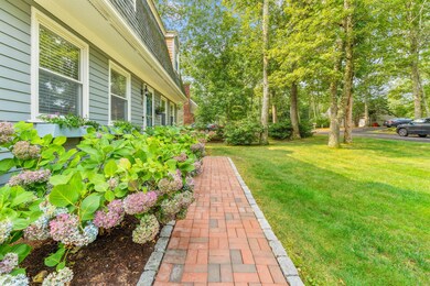 104 Pond Cir, Mashpee, MA 02649 - photo 4