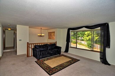 7025 Lower Ridge Rd, Everett, WA 98203 - photo 2