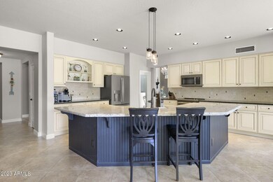 15-web-or-mls-735-w-goldfinch-way