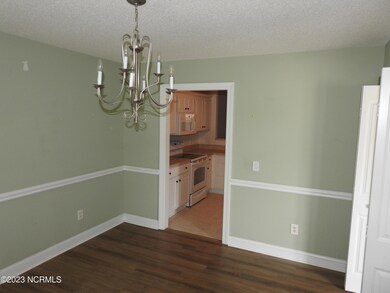 2553 Saddleback Dr unit B, Winterville, NC 28590 - photo 6