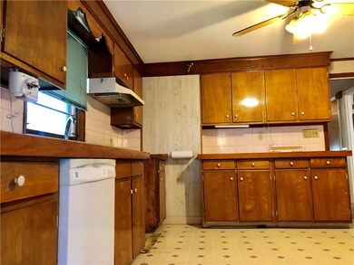 25 Tropical Ct, Warwick, RI 02886 - photo 4