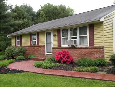 5546 Wagner Rd, Coopersburg, PA 18036 - photo 3