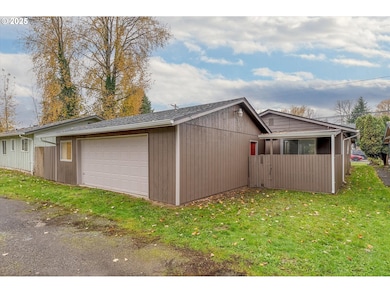 1114 N 1st Ave, Kelso, WA 98626 - photo 2