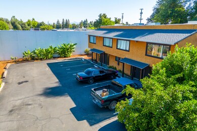 1112 Bond St, Redding, CA 96002 - photo 3