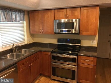 15113 Holleyside Dr, Dumfries, VA 22025 - photo 4