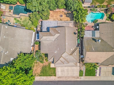 8841 Freemark Way, Elk Grove, CA 95624 - photo 4