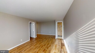 Barcroft Hills Condominium unit 914, Baileys Crossroads, VA 22041 - photo 5