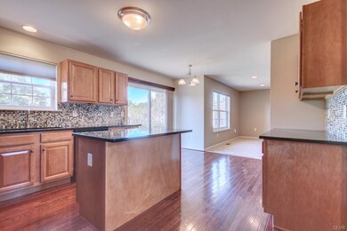 1104 Morgan Hill Dr, Pennsburg, PA 18073 - photo 4