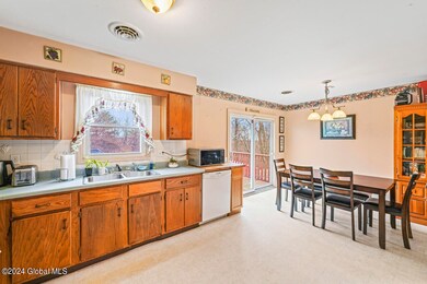 19 Daniel St, Rensselaer, NY 12144 - photo 6