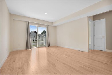 60 Village Green N unit 7, East Providence, RI 02915 - photo 5