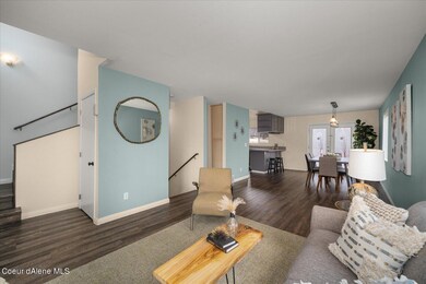 04-1625 W Clarke Ave-006