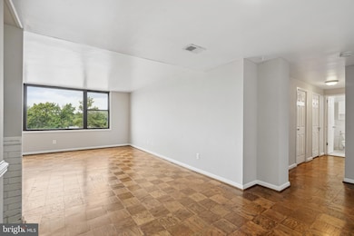 4600 Duke St unit 603, Alexandria, VA 22304 - photo 6