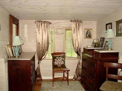 Reed photo upstairs bedroom