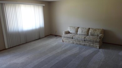 1741 Pin Oak Dr, Columbus, OH 43229 - photo 6