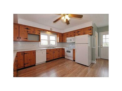 30 Toppa Blvd, Newport, RI 02840 - photo 6