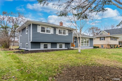 557 Cypress Dr, Naperville, IL 60540 - photo 2