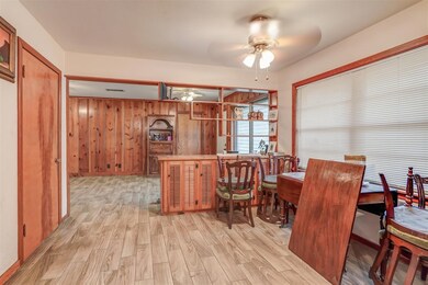 504 Delz St, Houston, TX 77018 - photo 7