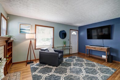 743 Chestershire Rd, Columbus, OH 43204 - photo 5