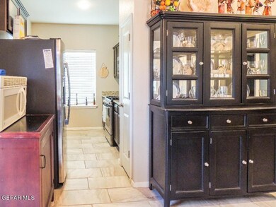 13502 Red River Dinning