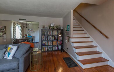 4065 Indianola-7