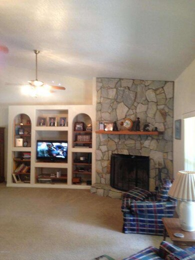 Fireplace/Entertainment Center