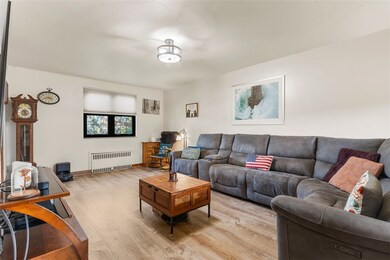 3805 Vistaview St, West Mifflin, PA 15122 - photo 7