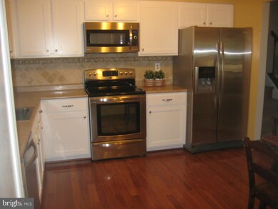 9901 Rand Dr, Burke, VA 22015 - photo 5