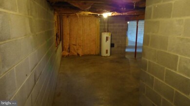 181 Evening Star Ln, Martinsburg, WV 25404 - photo 2