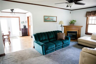 2917 E 29th St, Des Moines, IA 50317 - photo 5