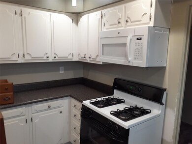 7225 W Main St, Maryville, IL 62062 - photo 4