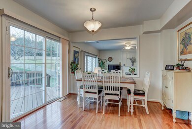 2893 Chevoit Hill Ct, Woodbridge, VA 22191 - photo 7