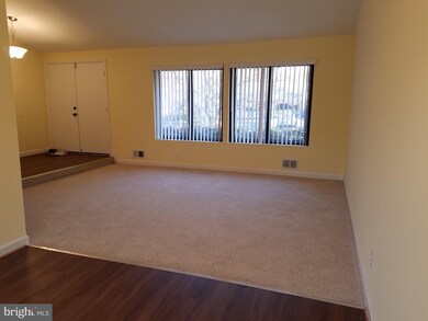 18304 Dutchess Dr, Olney, MD 20832 - photo 5