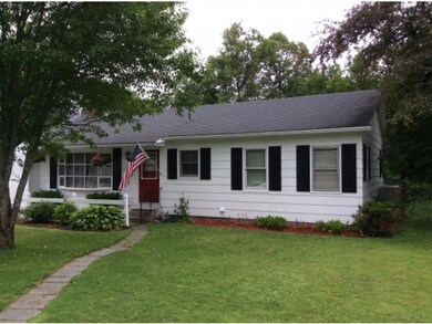 269 Gilman Ave, Saint Johnsbury, VT 05819 - photo 2