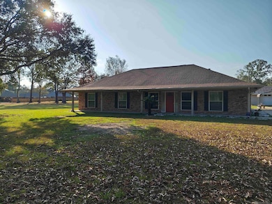 9411 Munson Dr, Slaughter, LA 70777 - photo 2