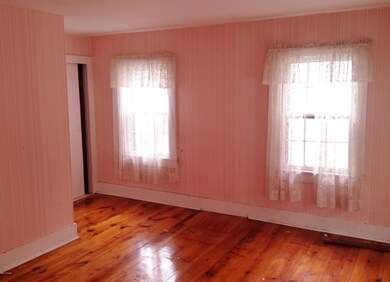 207 W Catharine St, Milford, PA 18337 - photo 6