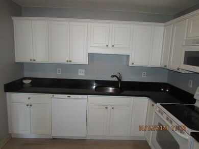 Captain Cove's Condominiums unit 502, Quincy, MA 02169 - photo 5