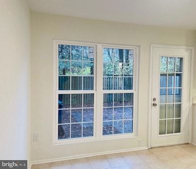 11114 Black Forest Way, Gaithersburg, MD 20879 - photo 6