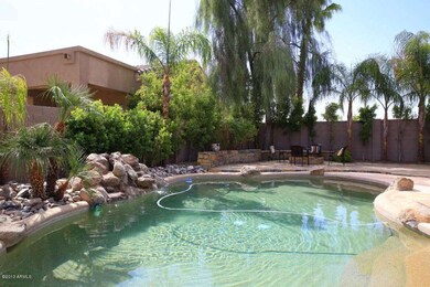 Pool w/ Waterfall Feature