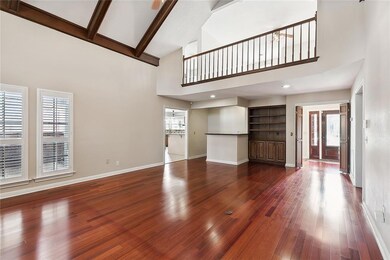 Spacious Livingroom