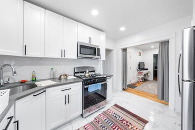 477 Mercer St, Jersey City, NJ 07306 - photo 3