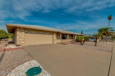 10710 W Hutton Dr, Sun City, AZ 85351 - photo 2