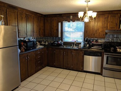 140 Worcester St, Taunton, MA 02780 - photo 6