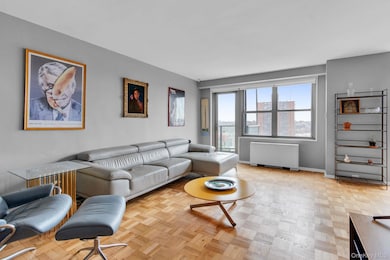 The Winston Churchill unit 15P, Bronx, NY 10463 - photo 6