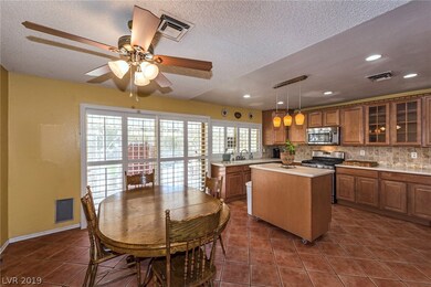 AMAZING NEW KITCHEN!!!!
