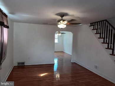 566 S 3rd St, Darby, PA 19023 - photo 6