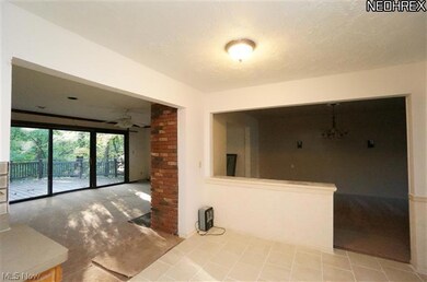 25141 Chatworth Dr, Euclid, OH 44117 - photo 4