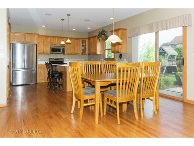 427 Sudbury Cir, Oswego, IL 60543 - photo 5