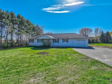 1019 100th Ave, Roberts, WI 54023 - photo 2