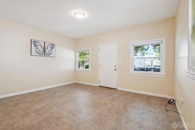 272 Comstock St, New Brunswick, NJ 08901 - photo 5