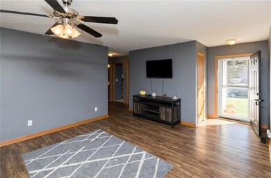1007 E 8th St S, Newton, IA 50208 - photo 6